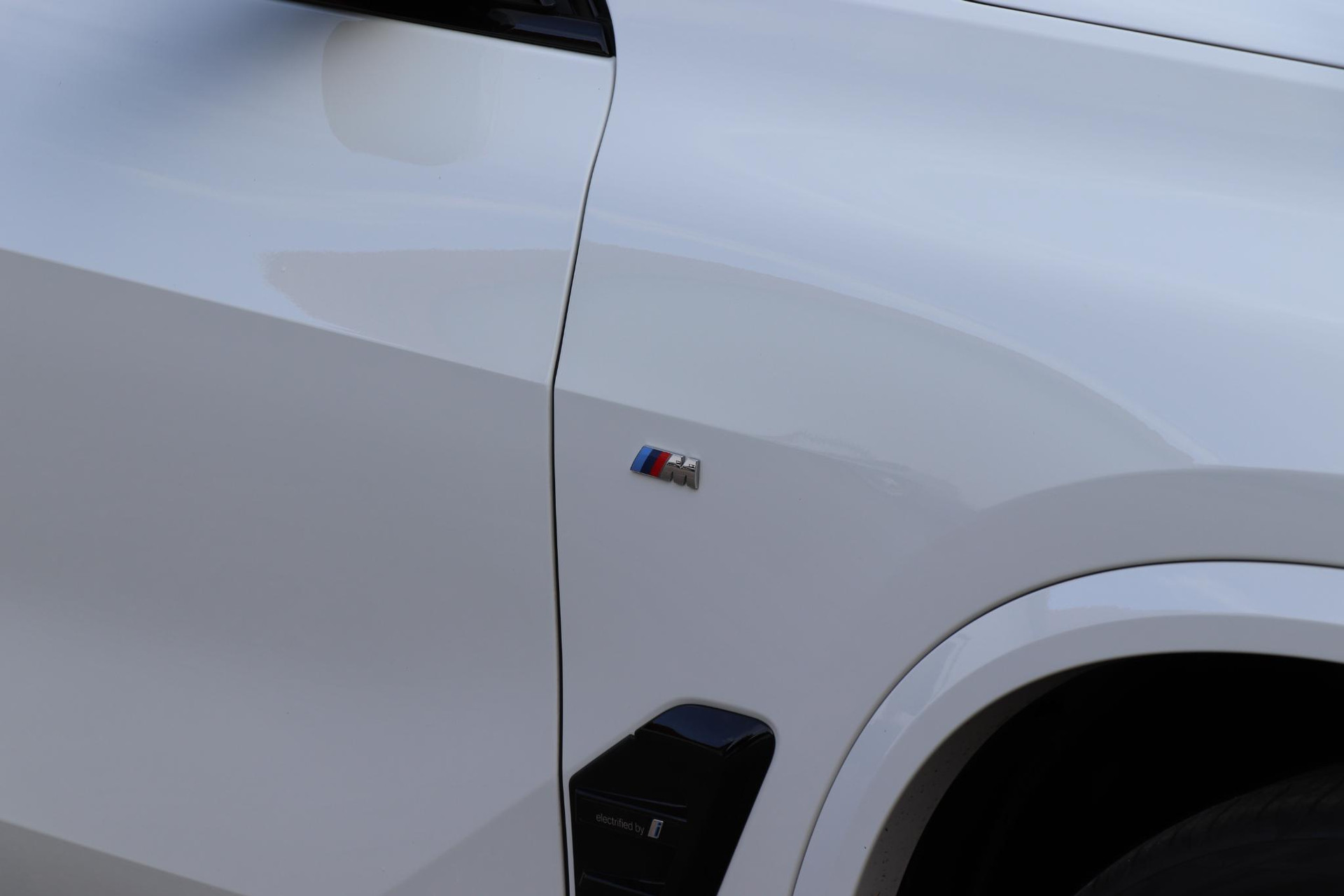 46144854-23.jpg