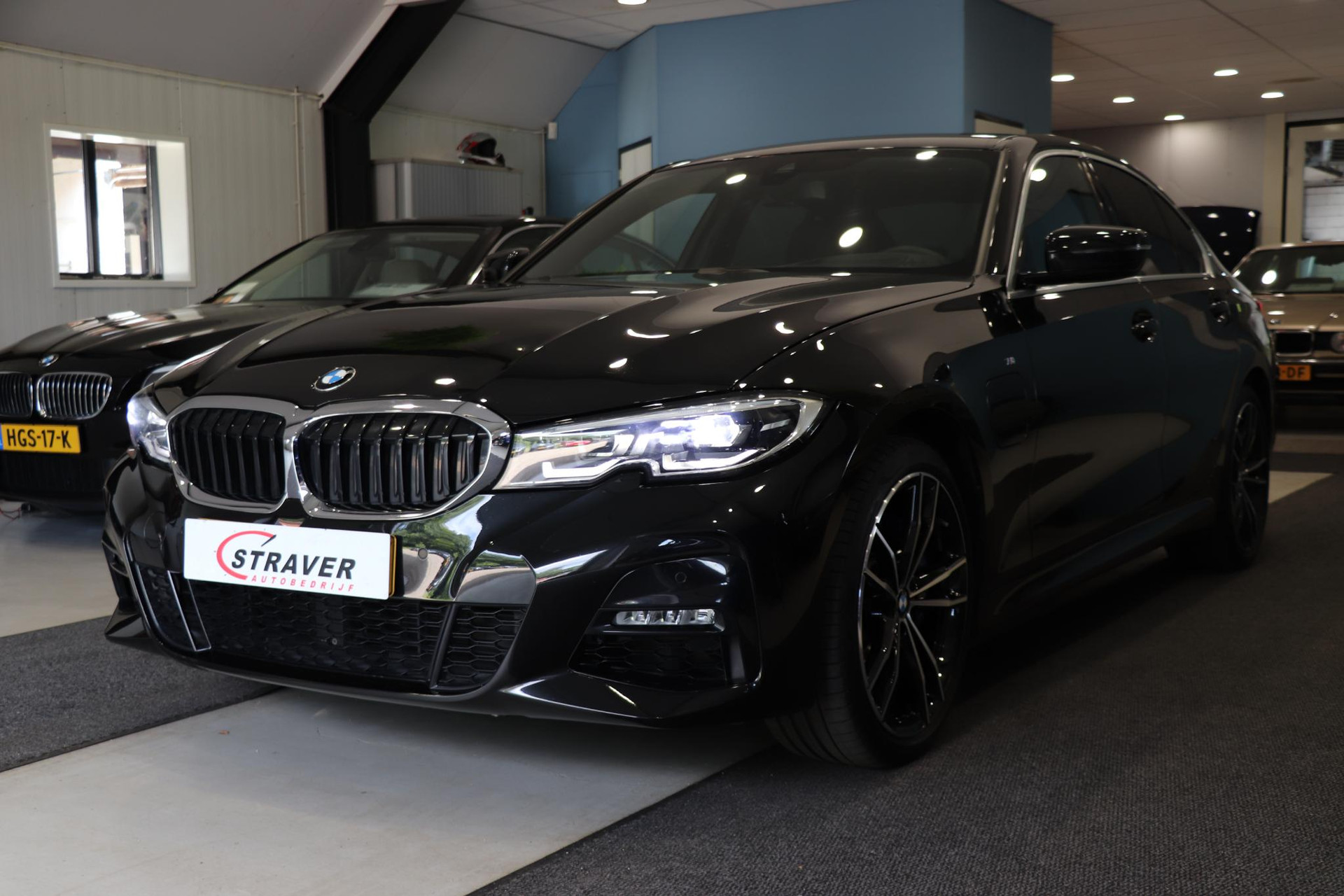 46841329-16.jpg