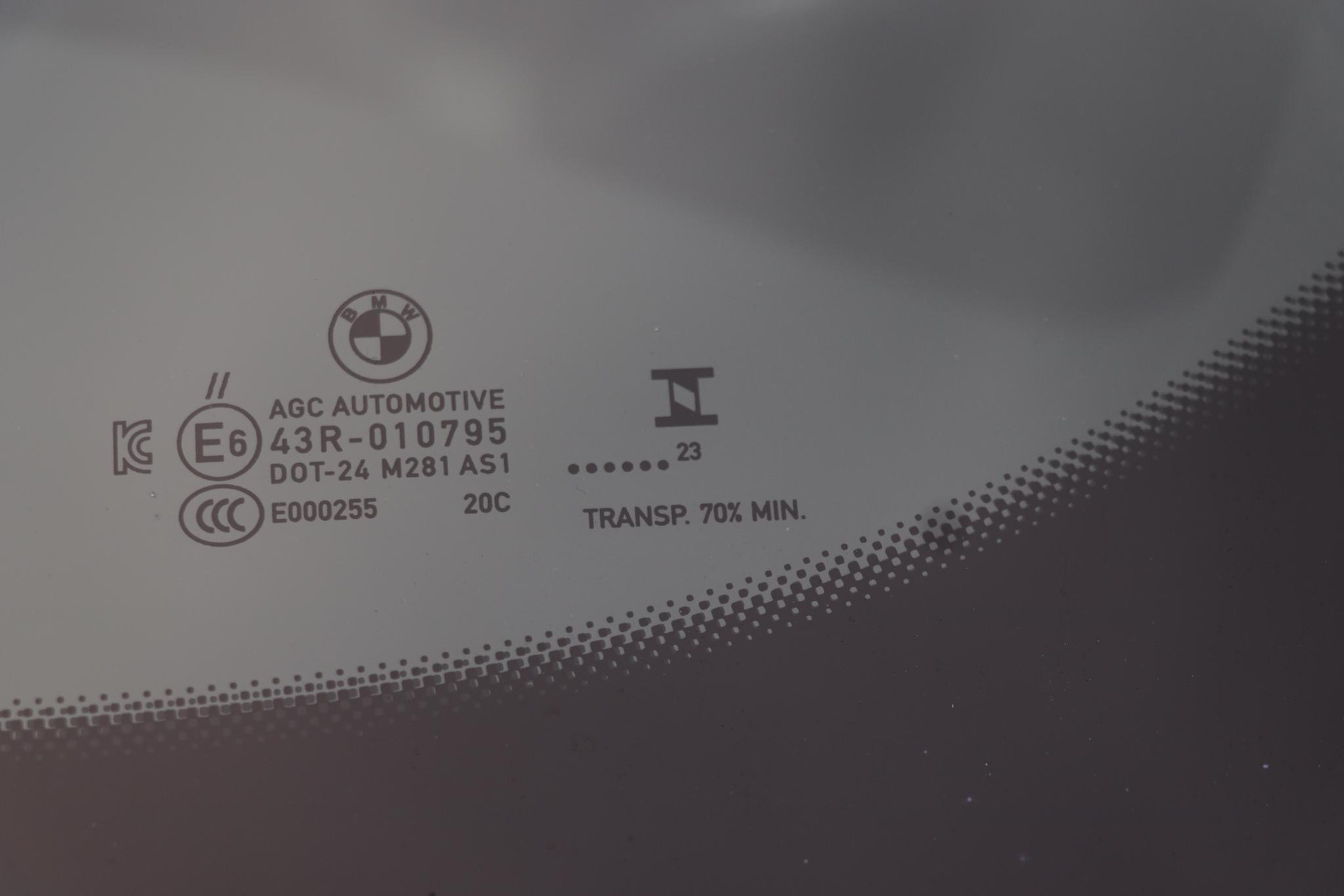 48296587-59.jpg