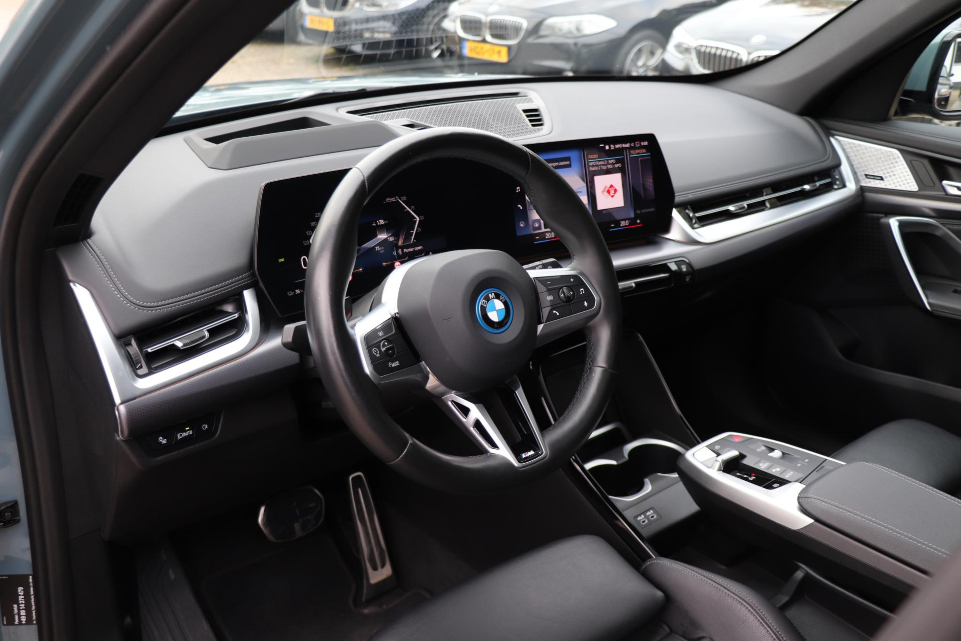 48296587-9.jpg