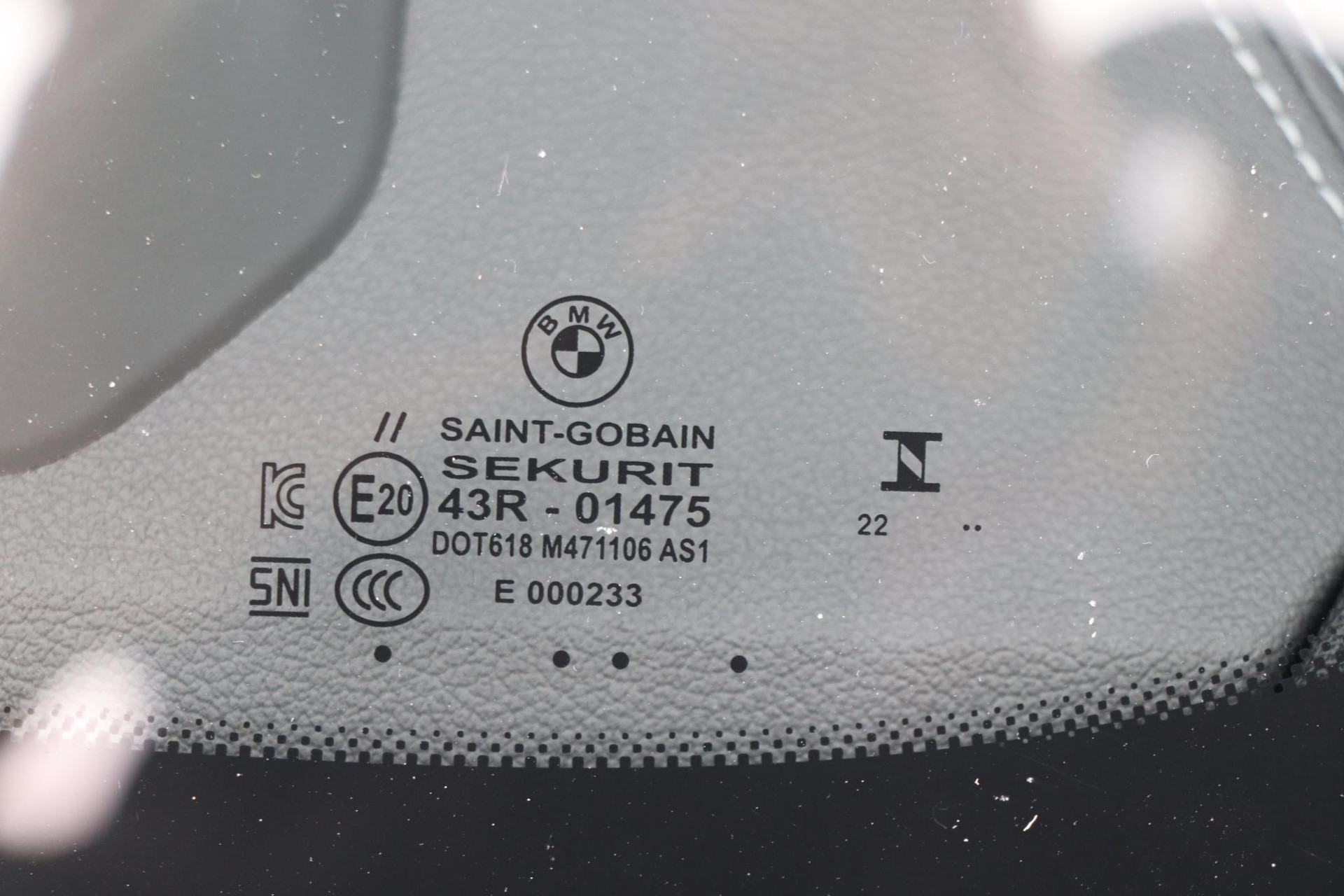 48491596-40.jpg